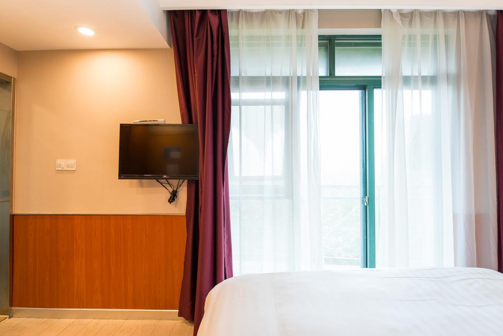 Hanting Express Shanghai South Shanxi Road 上海 外观 照片